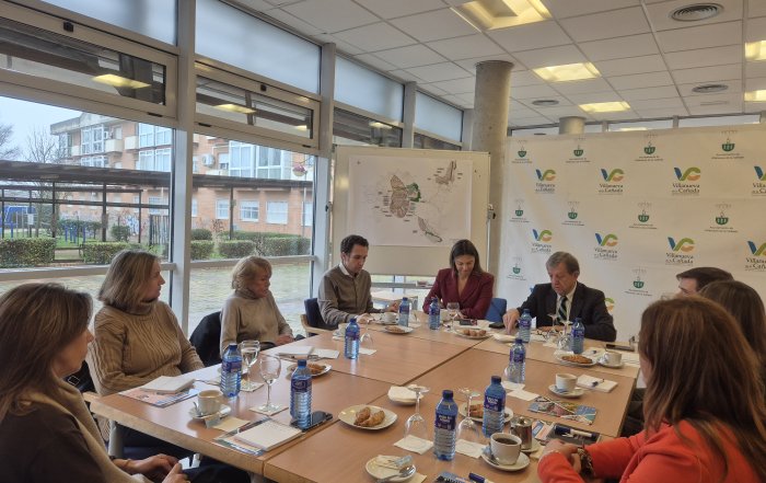 Imagen del desayuno con los vecinos celebrado.