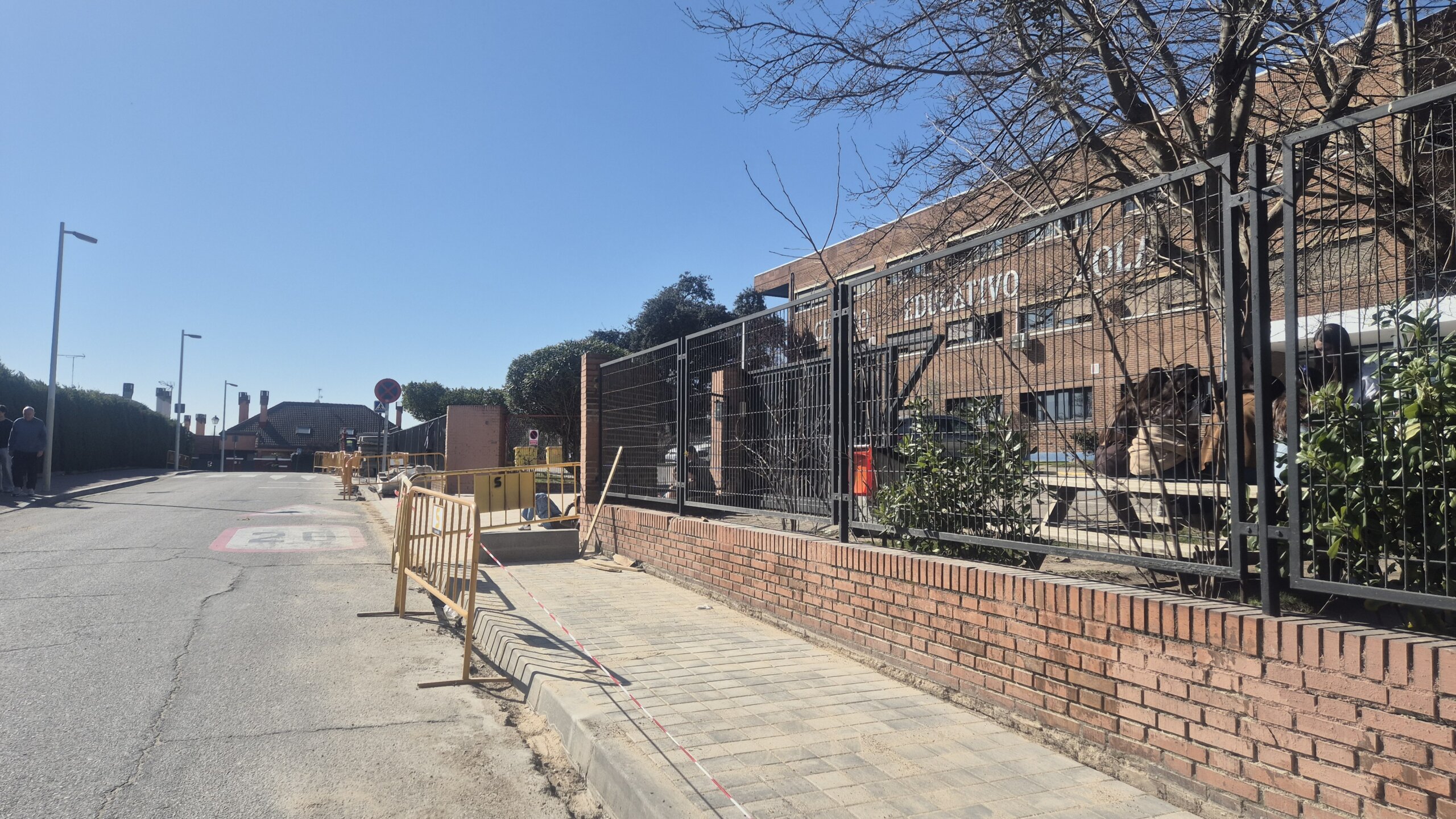 Imagen de las obras en las inmediaciones del Colegio Zola Villafranca.