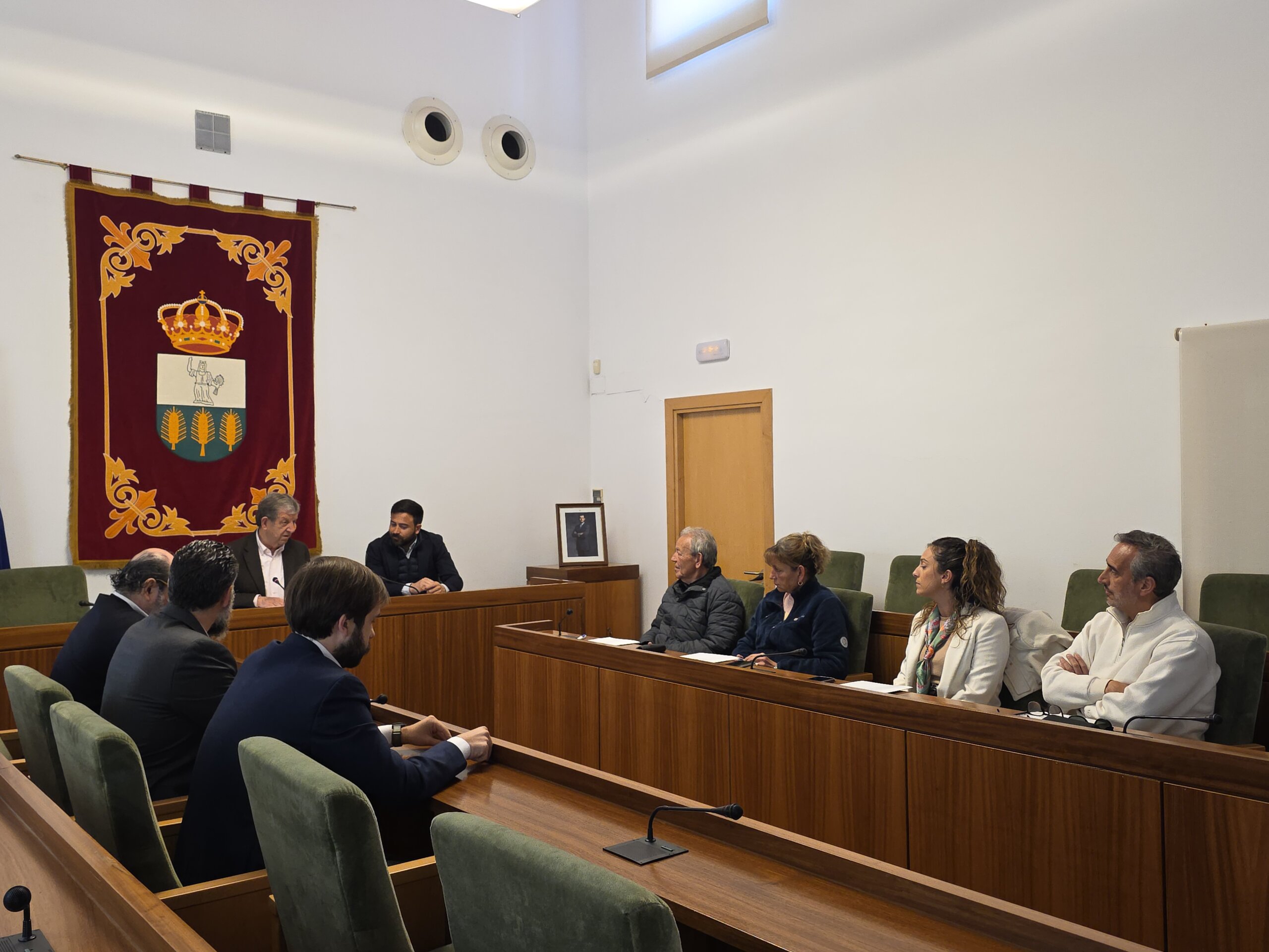 Momento de la firma del convenio.