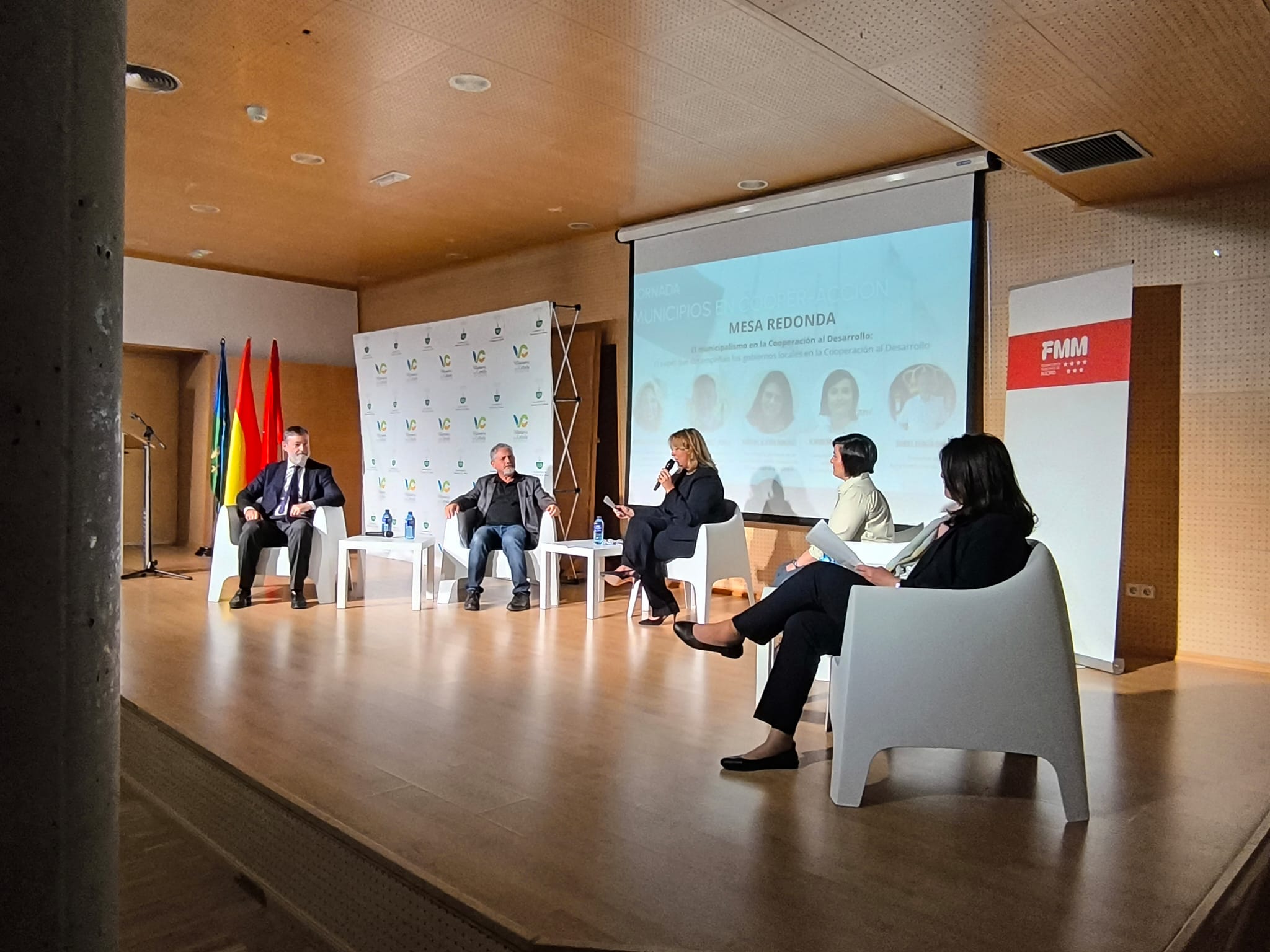 jornada “Municipios en Cooper-Acción", promovida por la Federación de Municipios de Madrid (FMM) en colaboración con el Ayuntamiento de Villanueva de la Cañada.