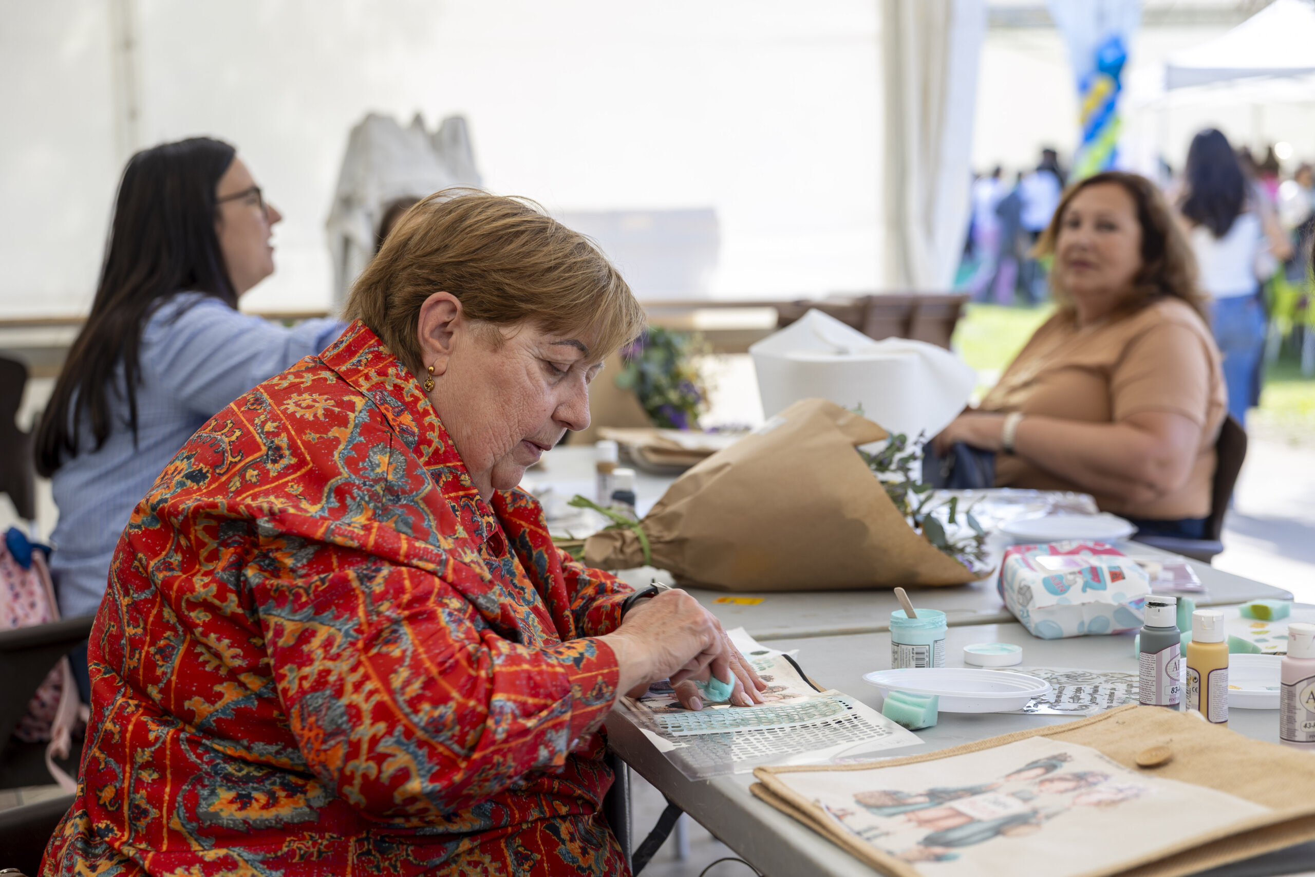Taller de manualidades, en San Isidro 2026.