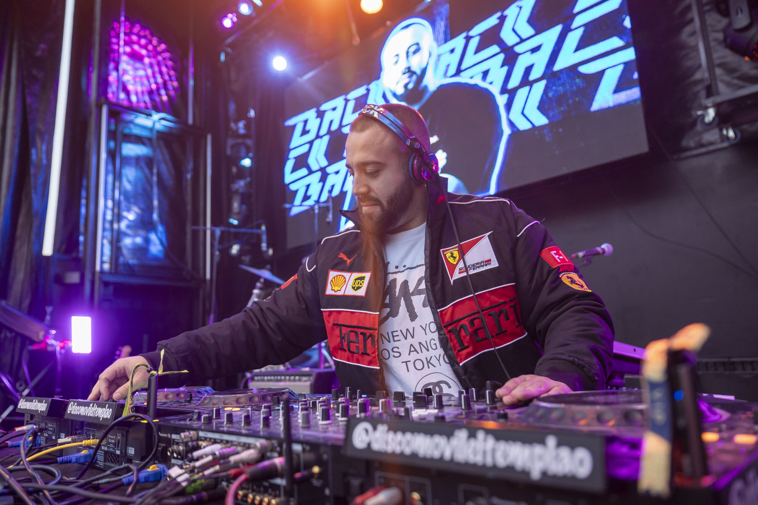 Actuación de Back DJ, en San Isidro 2026.