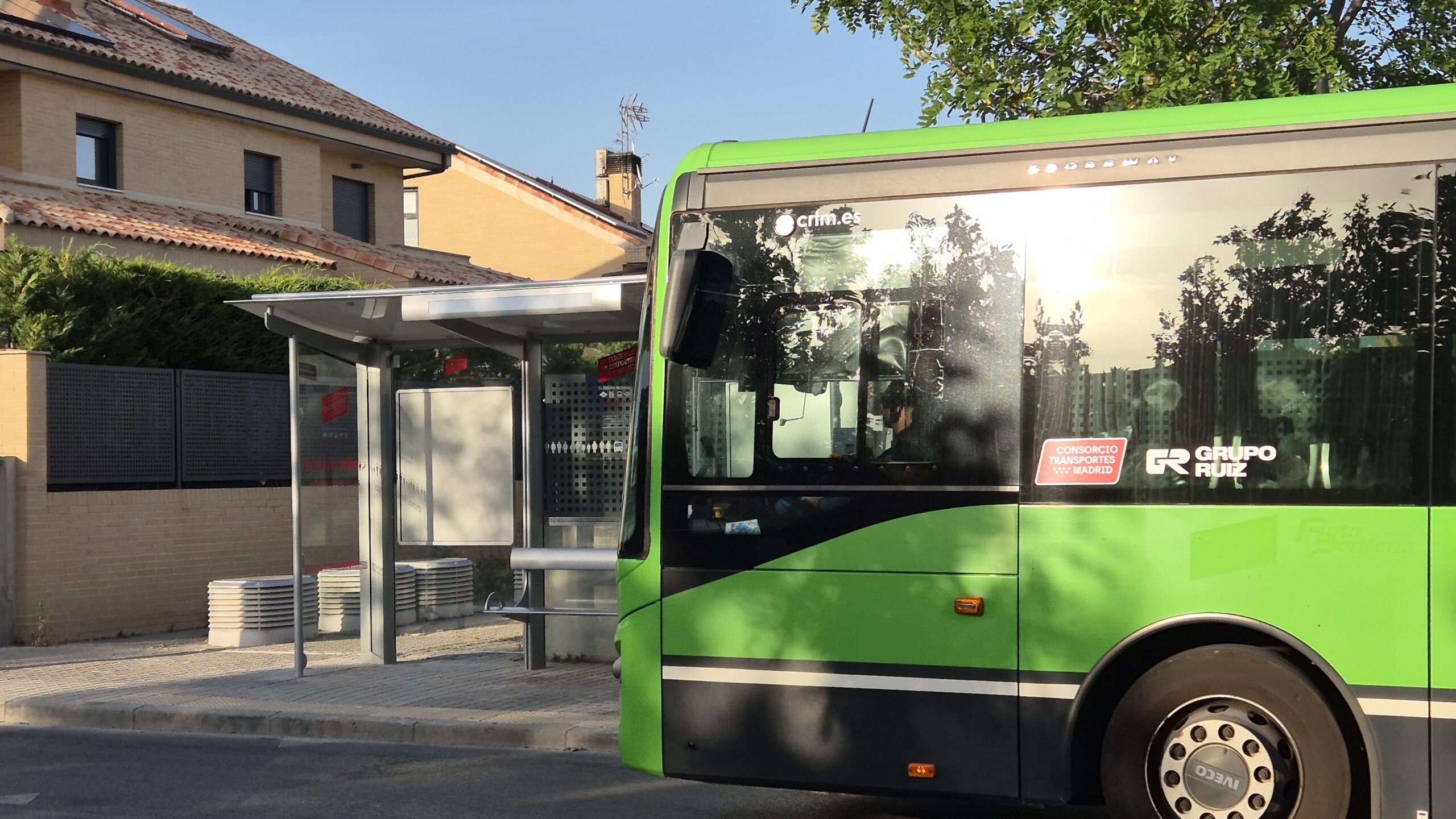 Plan de renovación de las paradas y marquesinas de autobús.
