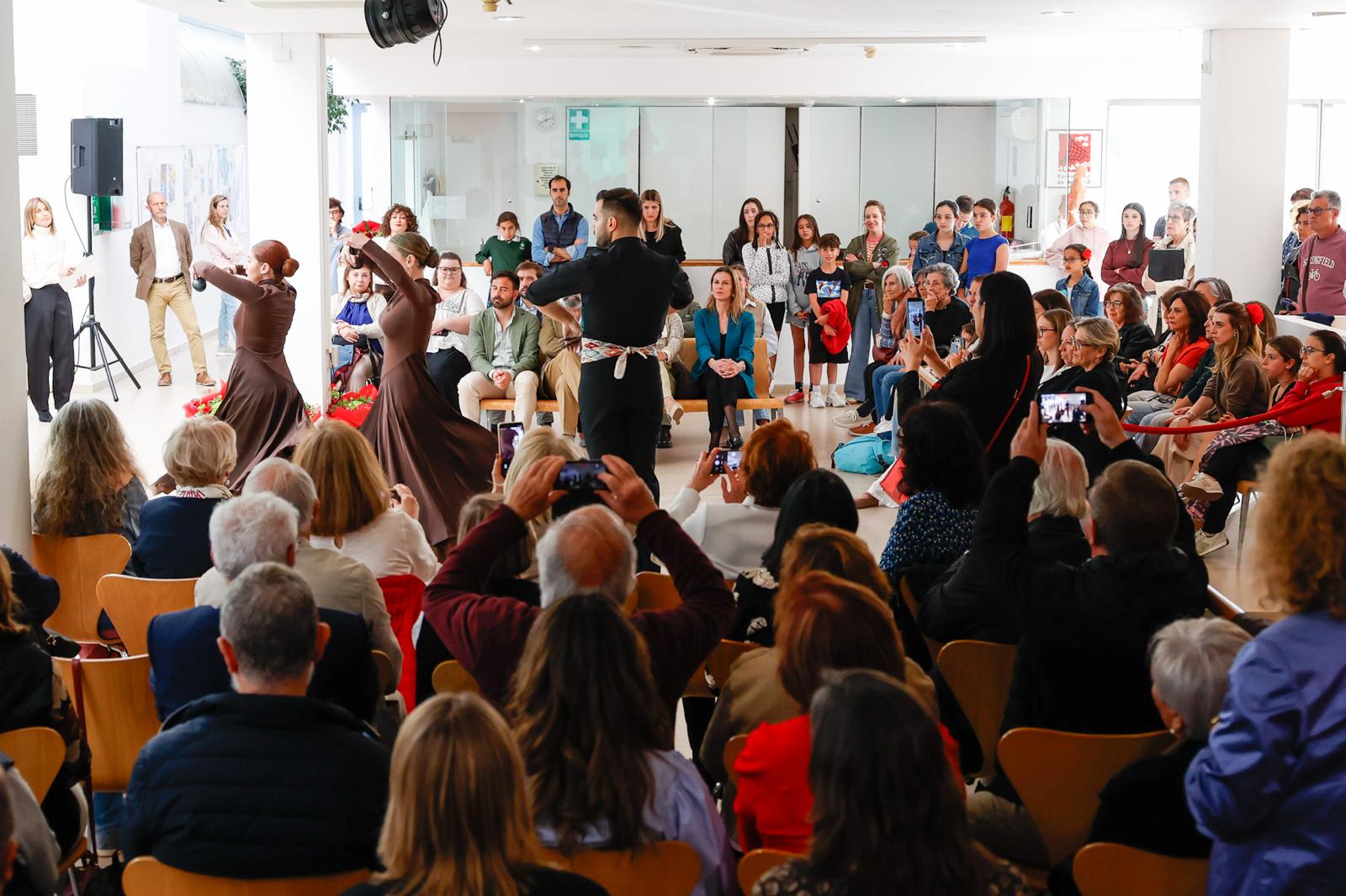 Imagen de la actuación a cargo del grupo de danza española y flamenco de la EMMD.