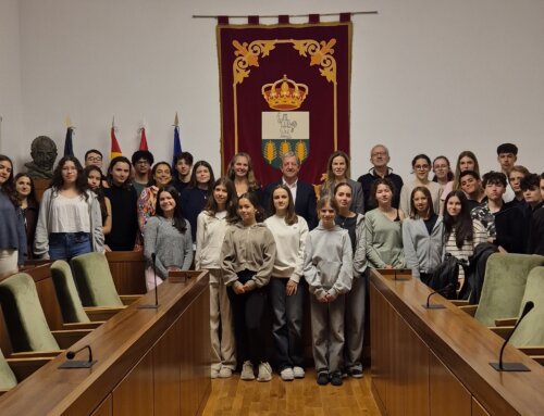 Recepción a una delegación de alumnos del programa de intercambio del IES Las Encinas