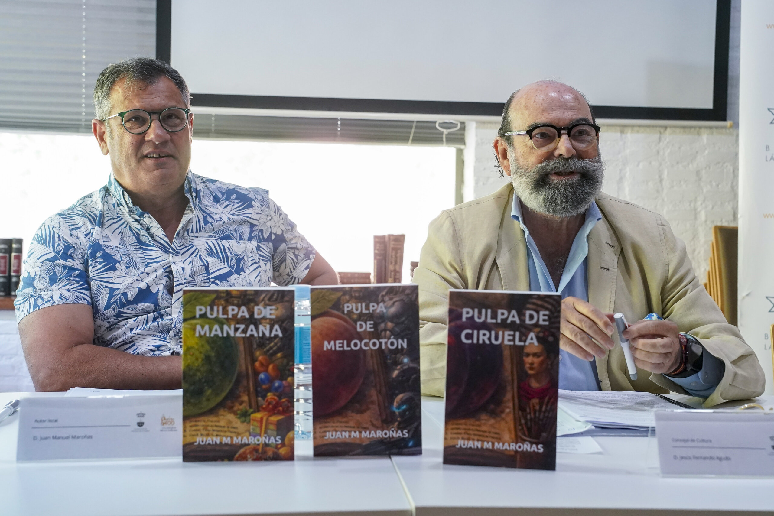 Presentación libro de Juan M. Maroñas en Villanueva de la Cañada, Madrid.