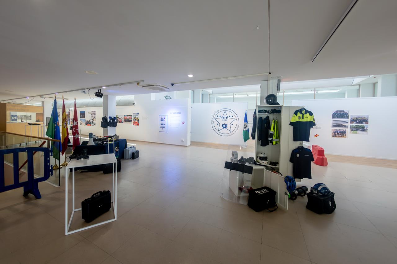 Exposición del 40.º Aniversario de la Policía Local.