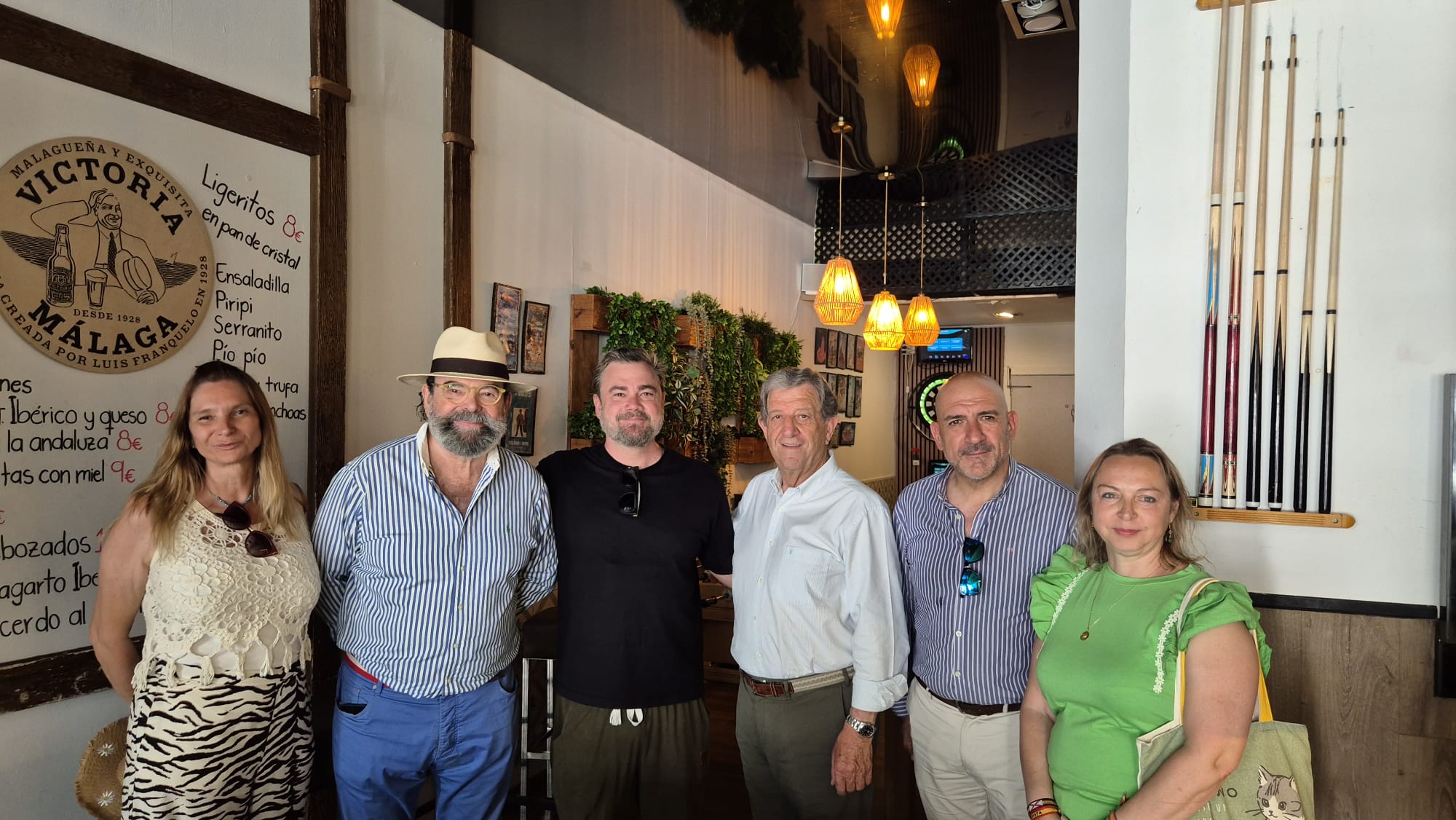 Visita del alcalde y concejales de la Corporación Municipal a los hosteleros de la III Ruta de la Tapa