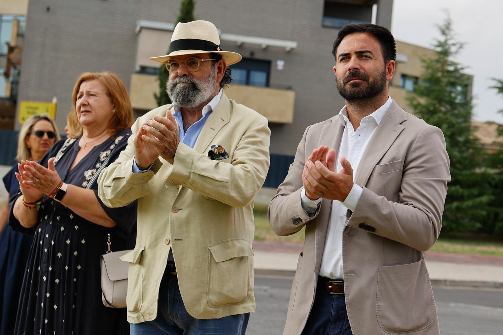 Concejales de la Corporación Municipal en acto en memoria de Miguel Ángel Blanco en el 29.º aniversario de su asesinato.