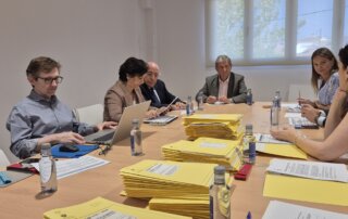 Comisión de Valoración de Becas del Ayuntamiento y UAX.