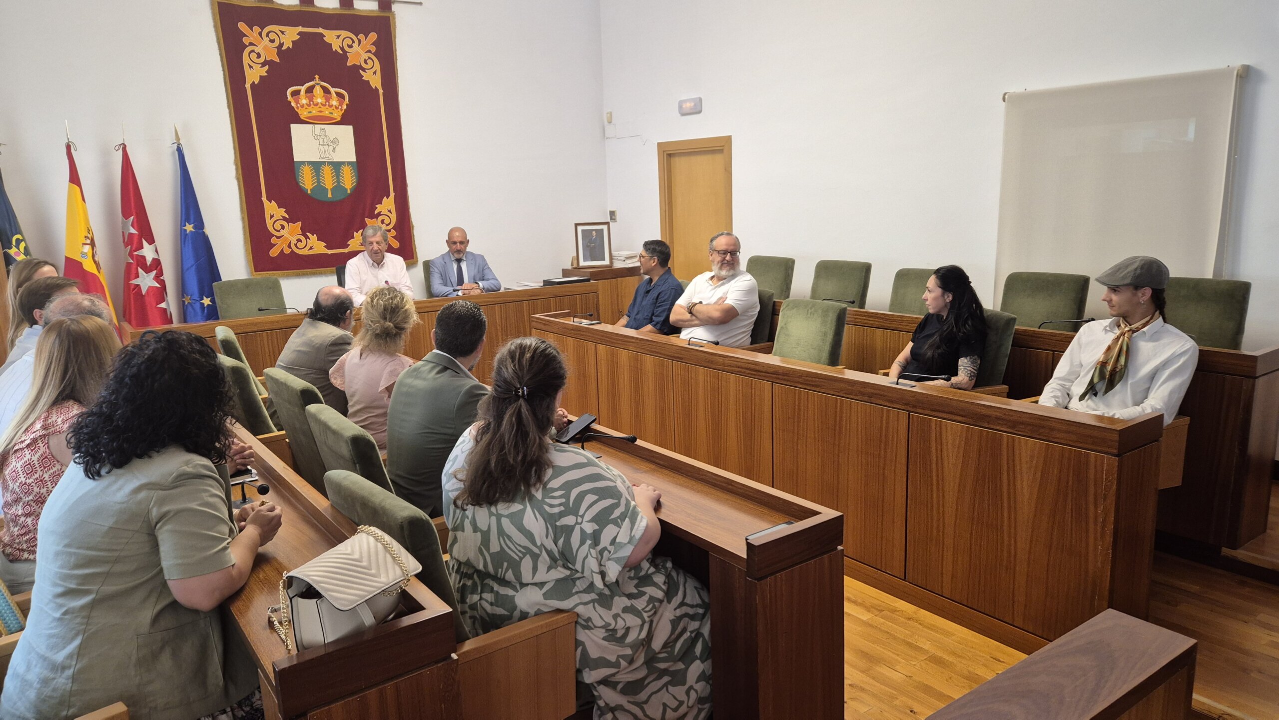 Acto de entrega de premios del concurso Cañada Burger Fest.