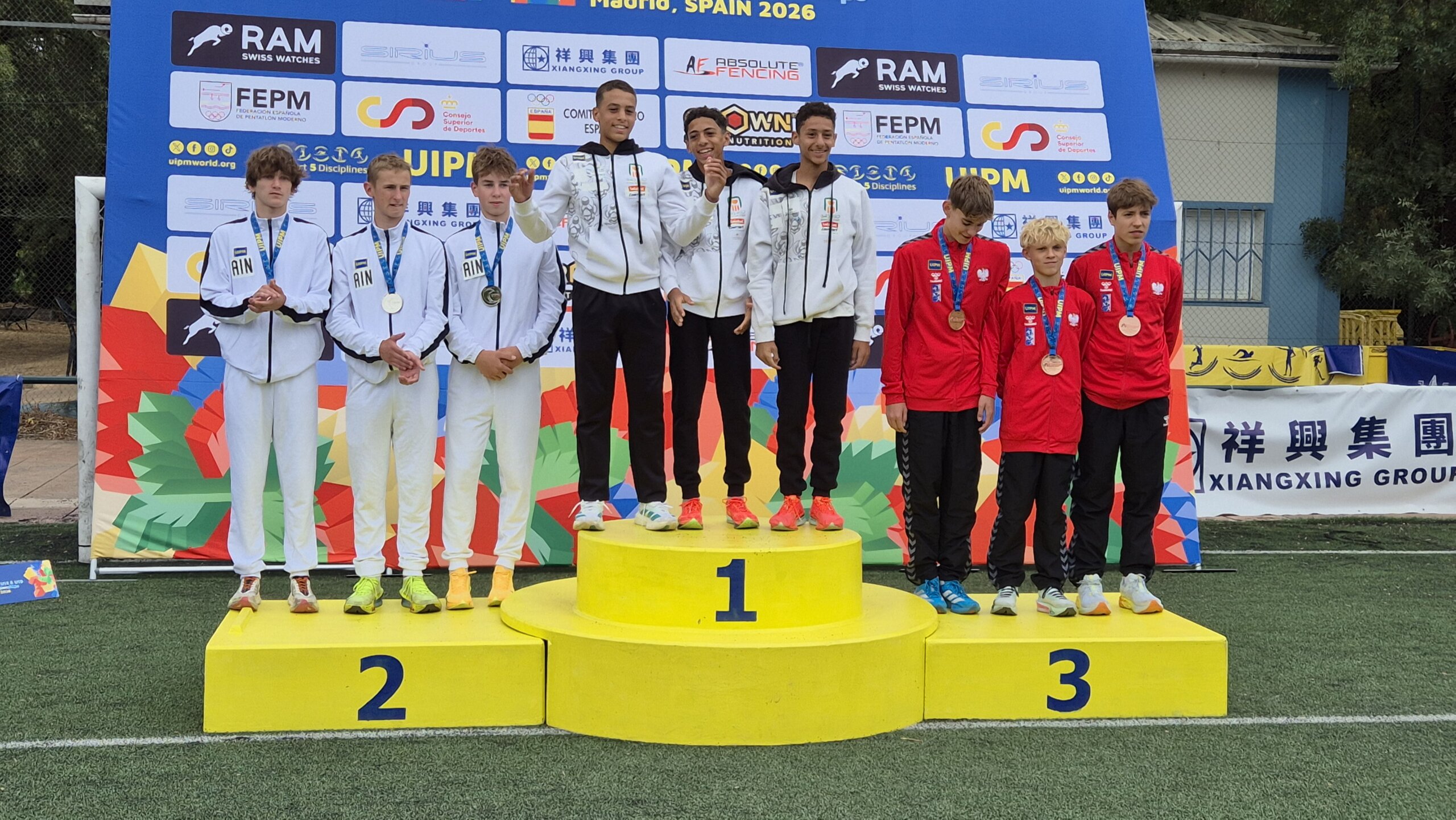 Equipos ganadores de la categoría Sub-15 del Campeonato Mundial de Pentatlón Moderno.