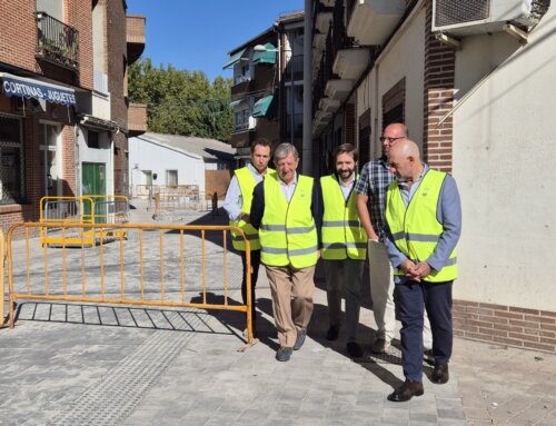 Visita a las obras de remodelación de la calle Peligros