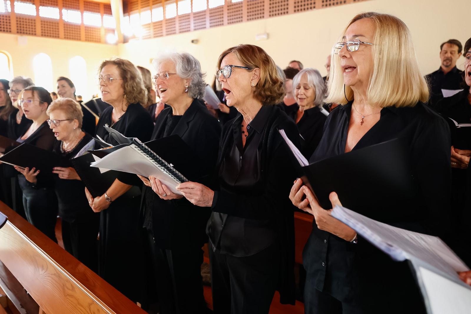 Coro Municipal de Villanueva de la Cañada en la misa de celebración del Día del Pilar, el 12 de octubre de 2026.
