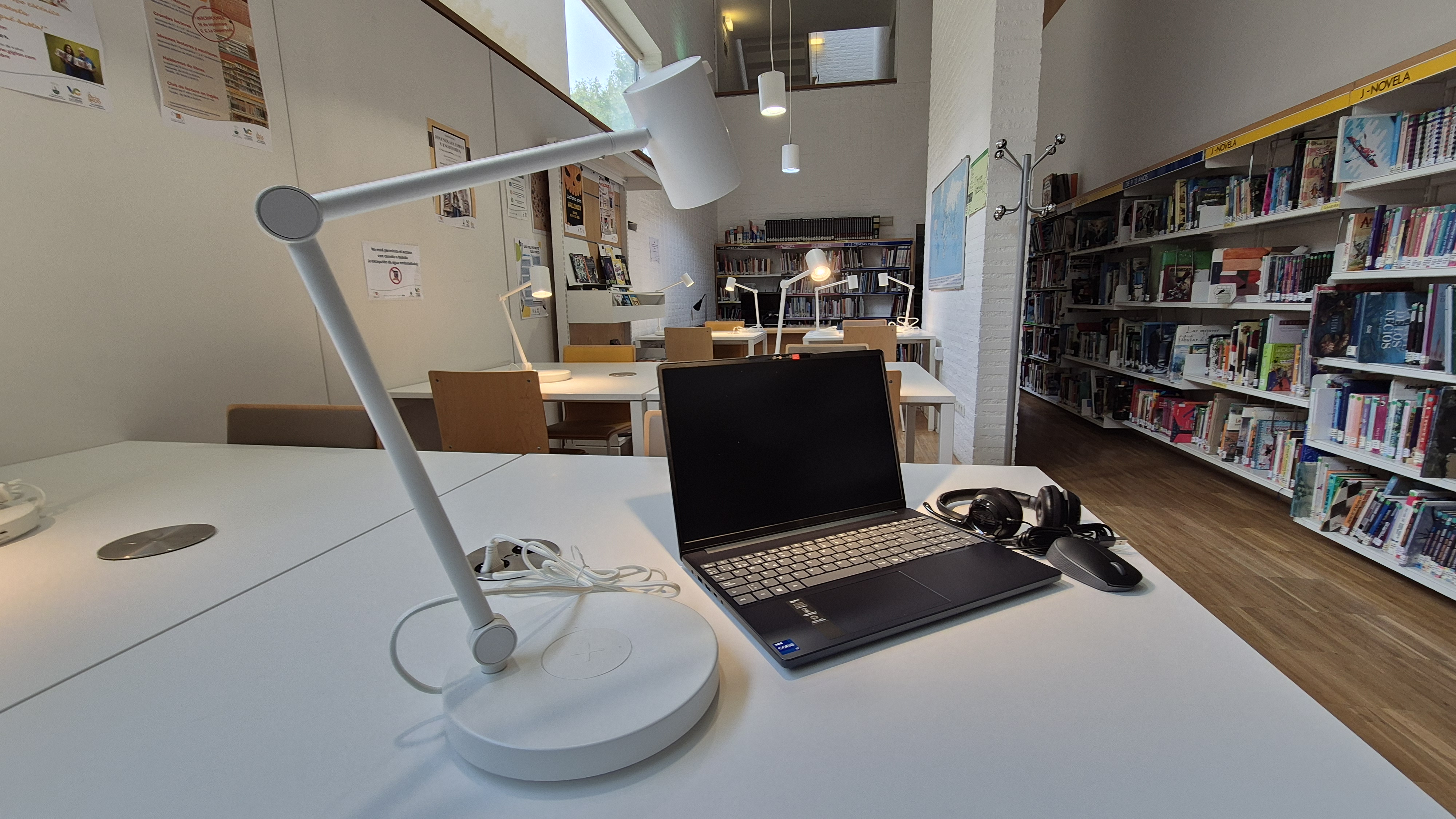 Nuevo equipamiento de la Biblioteca F. Lázaro Carreter.